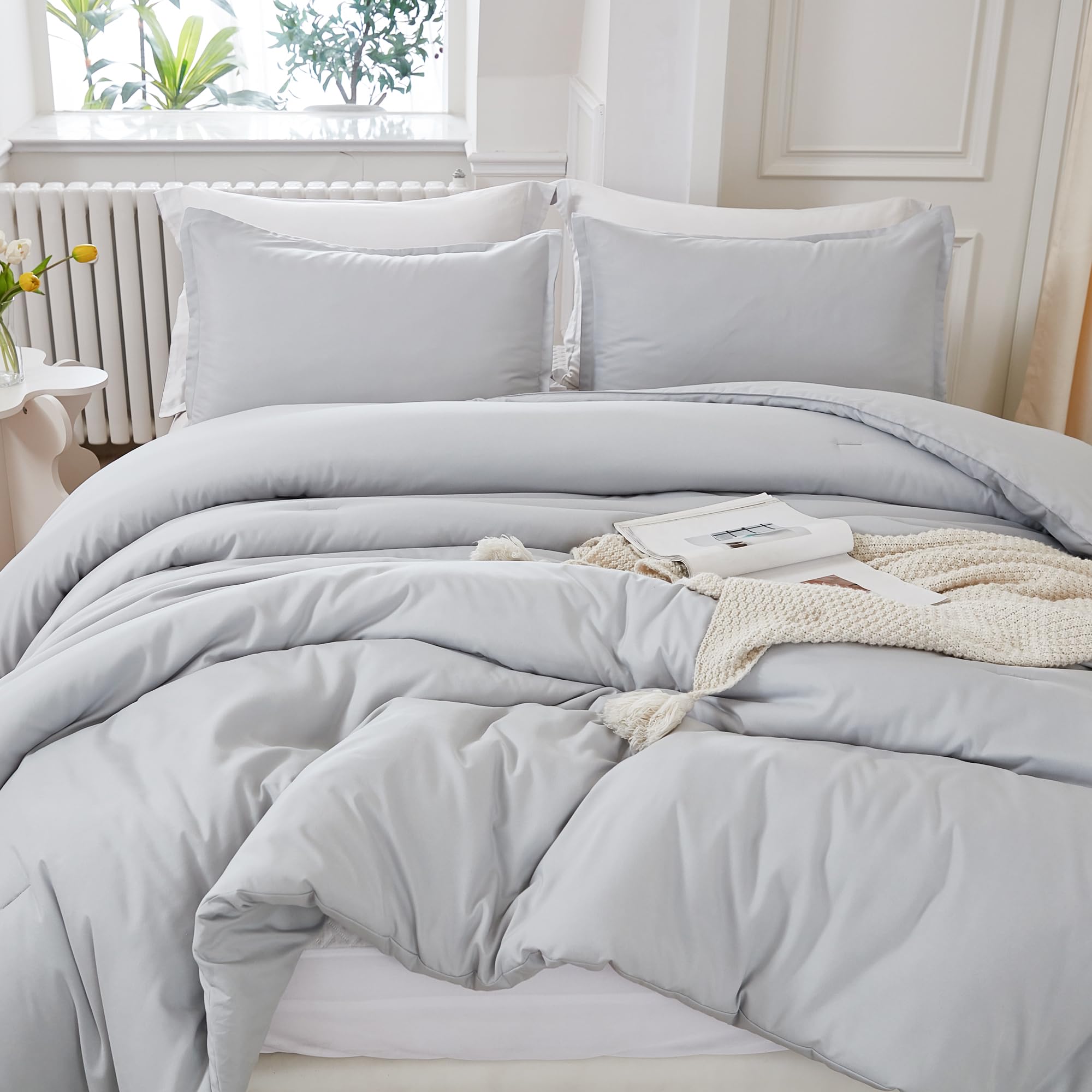 Litanika Light Grey Comforter King Size, 3 Pieces Lightweight Solid Bedding Comforter Set, All Season Fluffy Bed Set (104x90In C