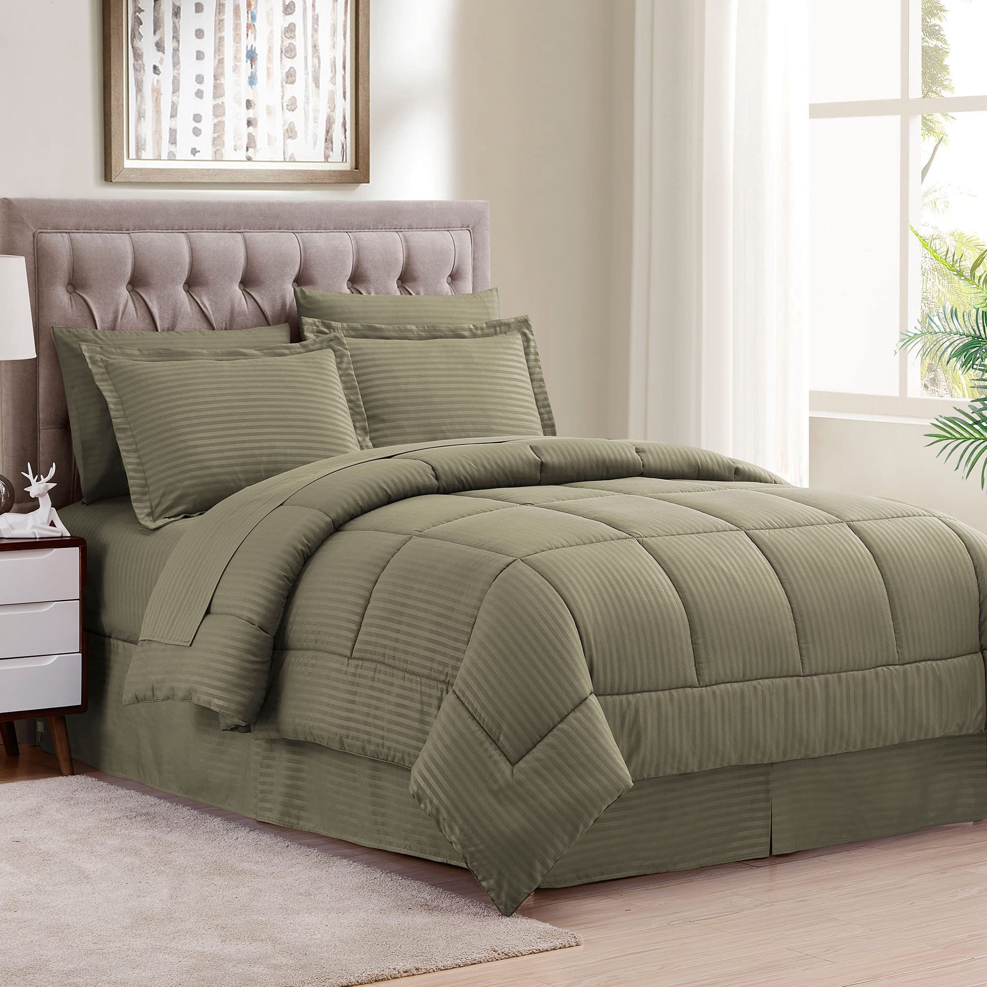 Queen Comforter Set 8 Piece Bed in a Bag with Bed Skirt, Fitted Sheet, Flat Sheet, 2 Pillowcases, 2 Pillow Shams, Queen, Dobby S