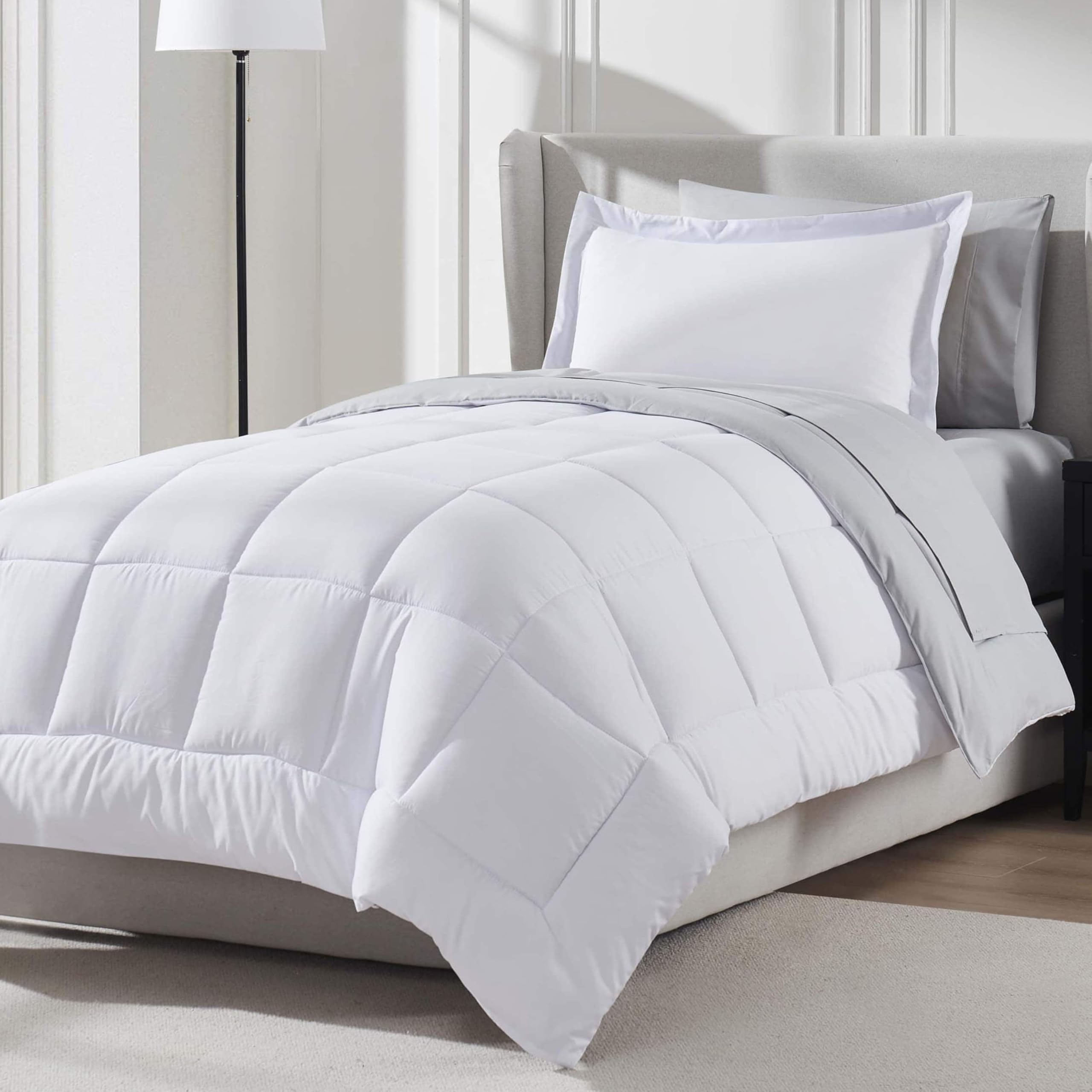 Nestl 5 Piece Twin XL Comforter Set - White Reversible Bed in a Bag - Complete Twin XL Size Bedding Set with Sheets, Pillowcase 