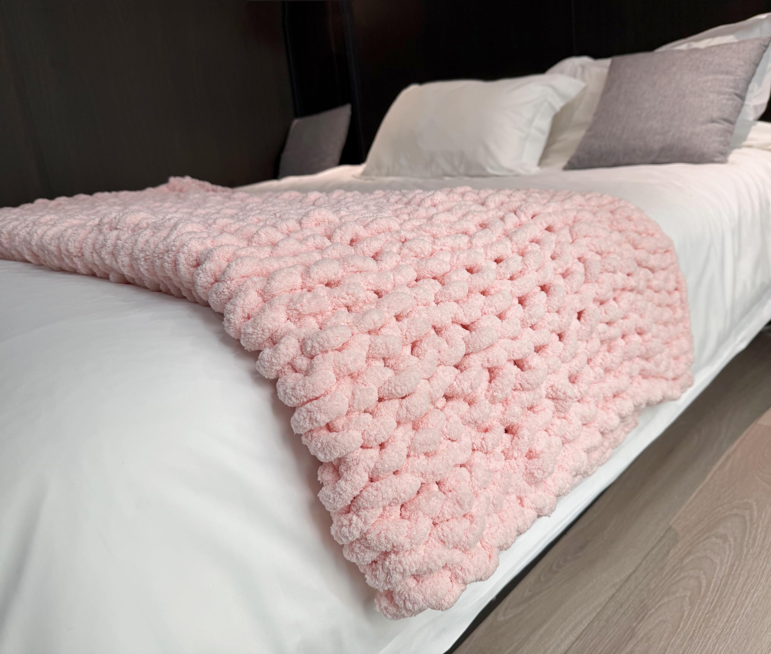 Chunky Knit Blanket Throw 48 x71 , Chenille Throw Blankets, Handmade Warm & Cozy Blanket Couch Bed Home Decor, Soft Breathable F