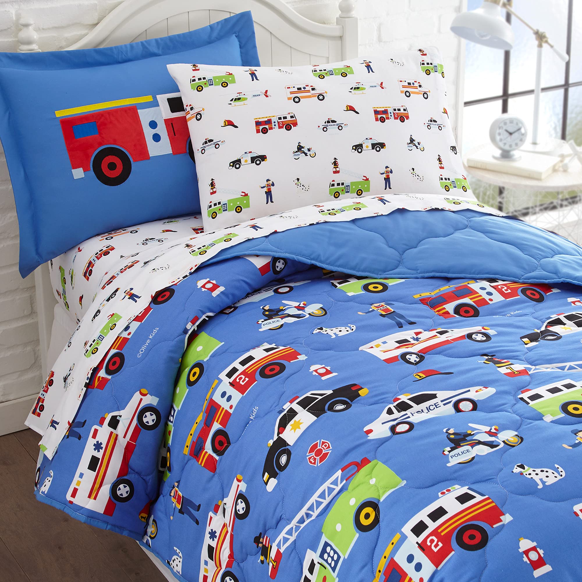 Wildkin Kids 5 Pc Twin Bed in A Bag for Boys and Girls, Microfiber Bedding Set Includes Comforter, Flat Sheet, Fitted Sheet, One