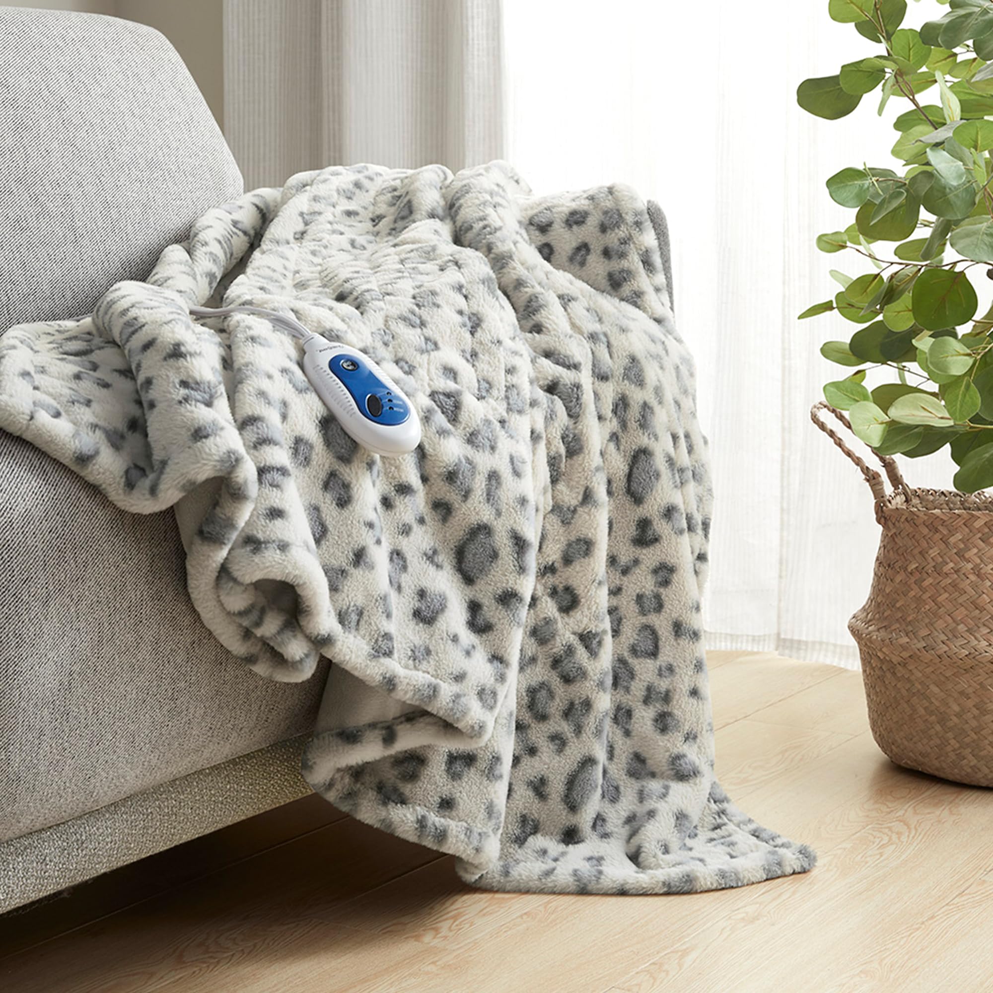Beautyrest Zuri Reversible Faux Fur to Mink Electric Blanket, Auto Shut Off, Virtually Zero EMF, Multi Heat Setting, UL Certifie