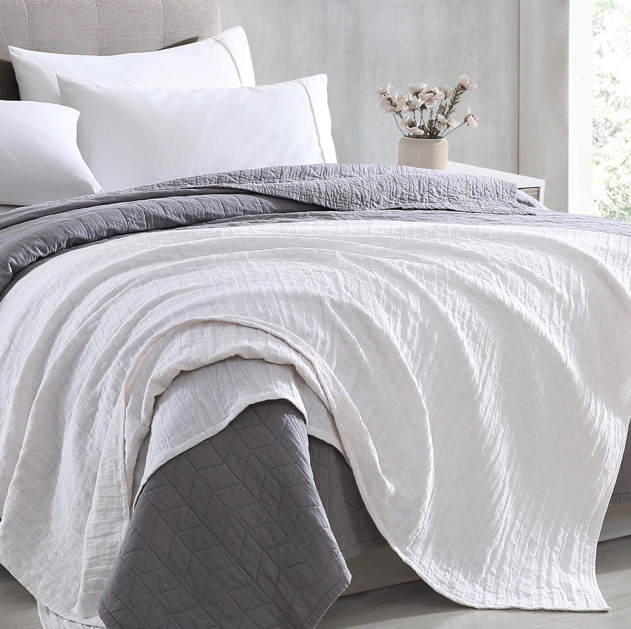 Sterling Creek Dawson Star Muslin Cotton Blanket Three Layers Lightweight Breathable Gauzy Blanket for Adults, All Season (King,