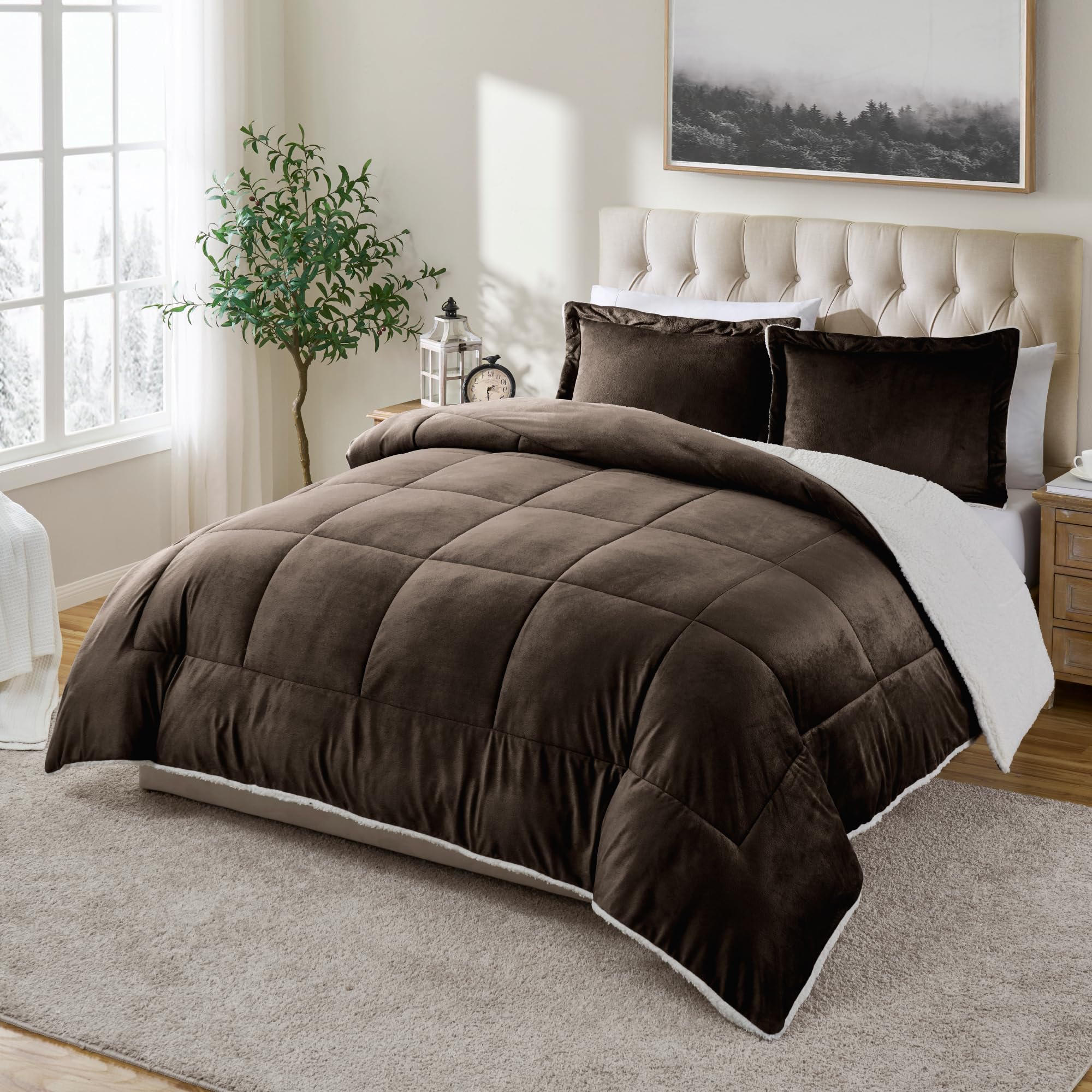 Cathay Home Twin Comforter Set: Ultra Soft and Plush Reversible Micromink and Sherpa 2-Piece Bedding Set, Chocolate, Twin (66 x 
