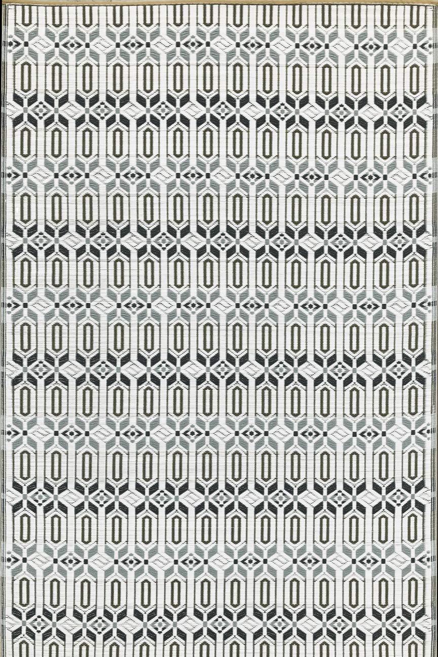 Mad Mats Geometric Outdoor Rug, Reversible Plastic Mat (2.5  X 6 , Grey/White)