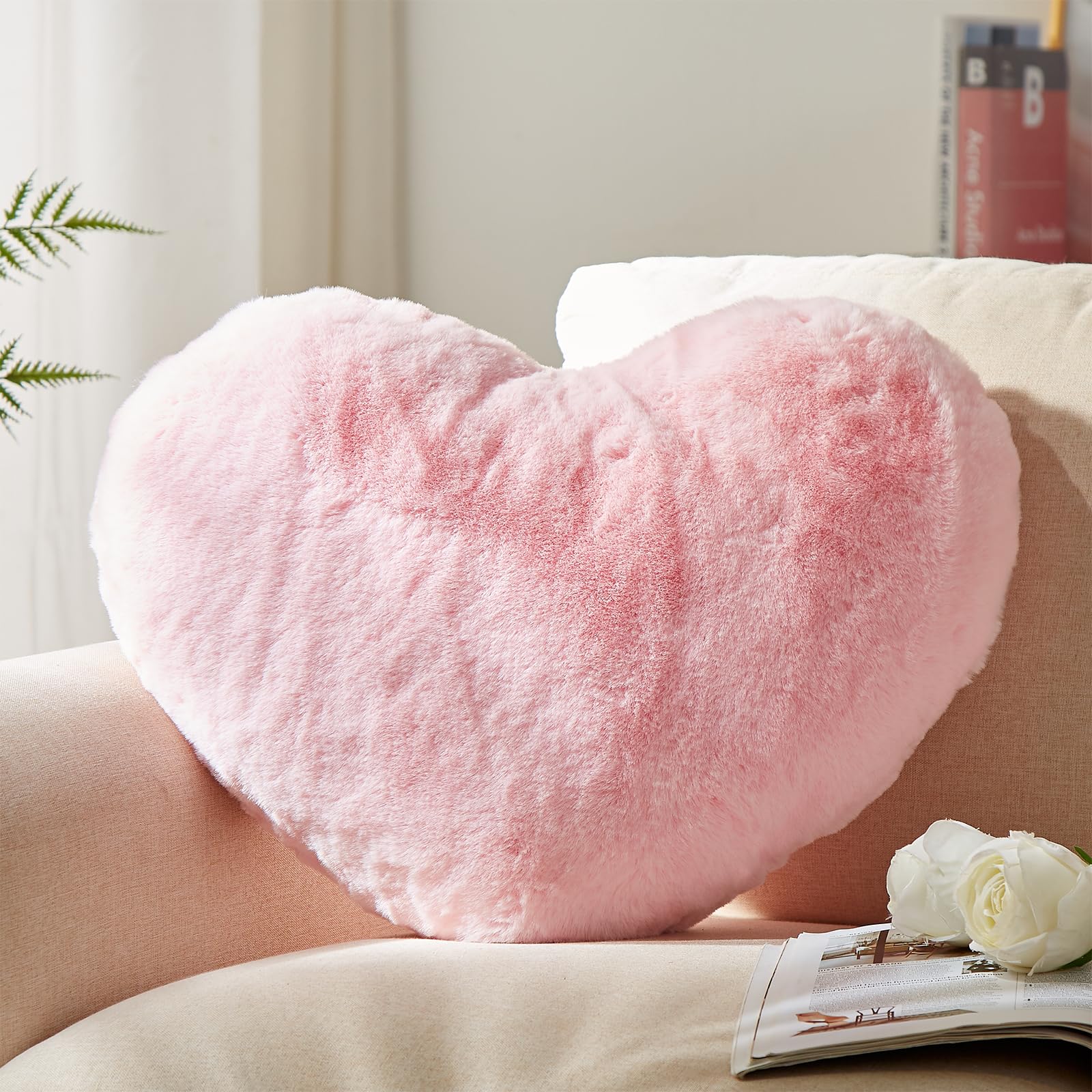 YRXRUS Heart Shaped Pillow, Cute Love Heart Pillow, Small Pink Heart Pillows Gifts, Faux Rabbit Fur Love Coquette Room Decor, Th