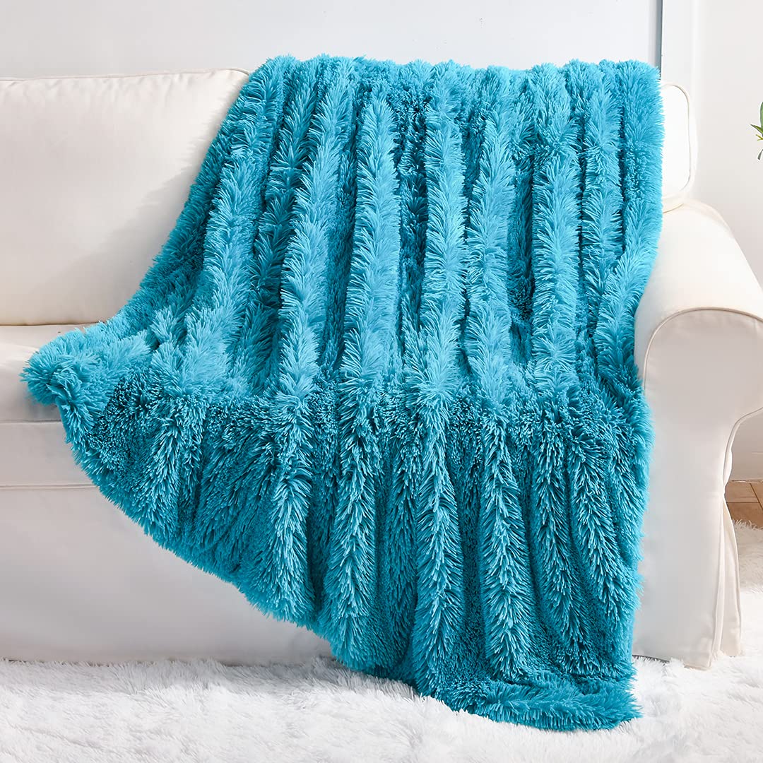 YUSOKI Teal Faux Fur Throw Blanket,2 Layers,50 x 60, Turquoise Soft Fuzzy Fluffy Plush Furry Comfy Warm Blanket for Teens Girls 