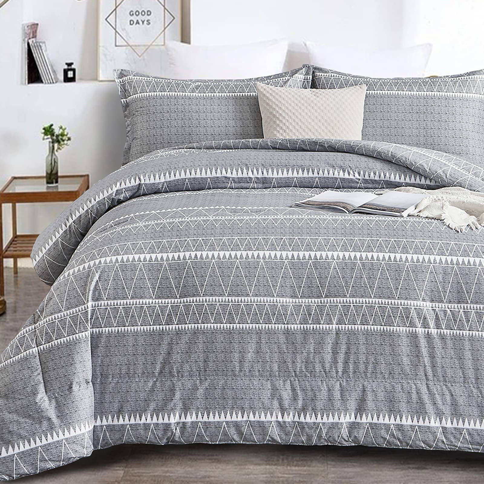 Grey Comforter Set Queen, Soft Microfiber Reversible Gray Boho Down Alternative Comforter Set for Queen Bed- 3 Pieces (1 Solid C