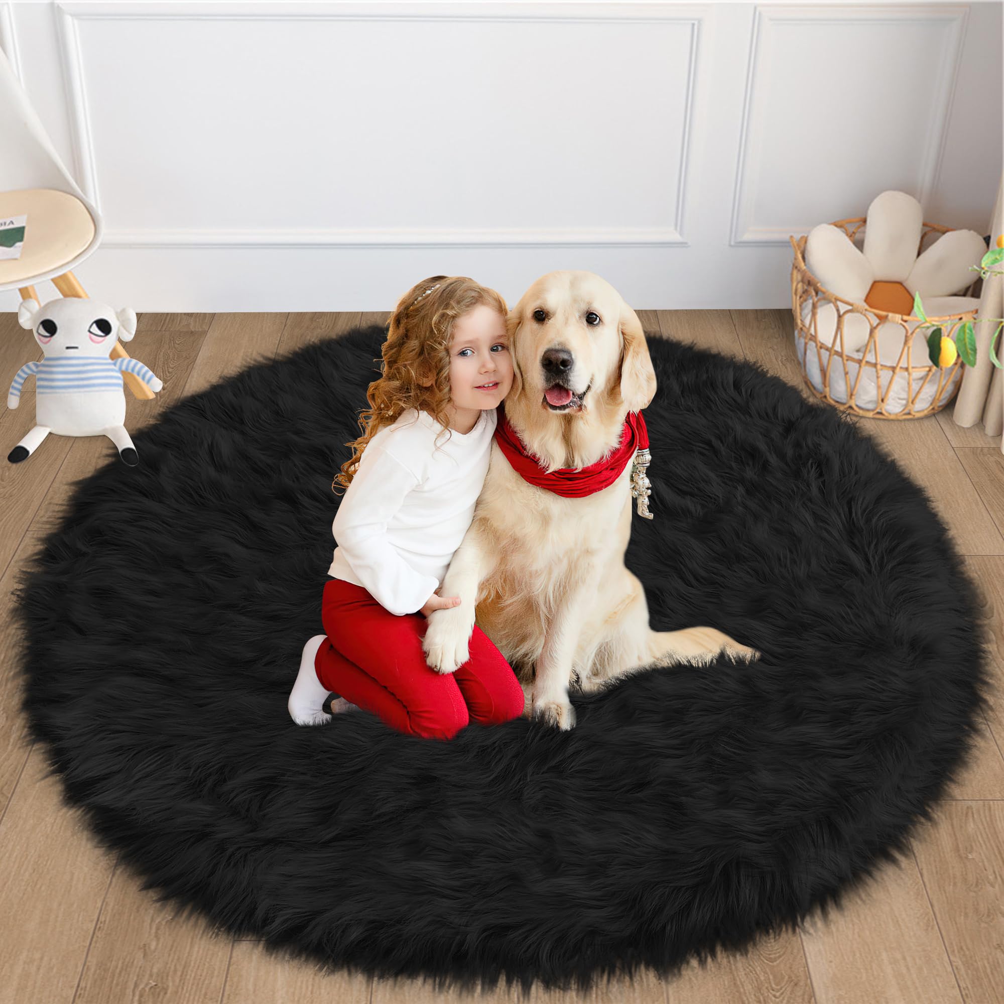 TENNOLA Faux Fur Black Round Rug 4ft for Bedroom, Black Fur Circle Rug Furry Shag Carpet for Living Room Kids Room Teens Room, 