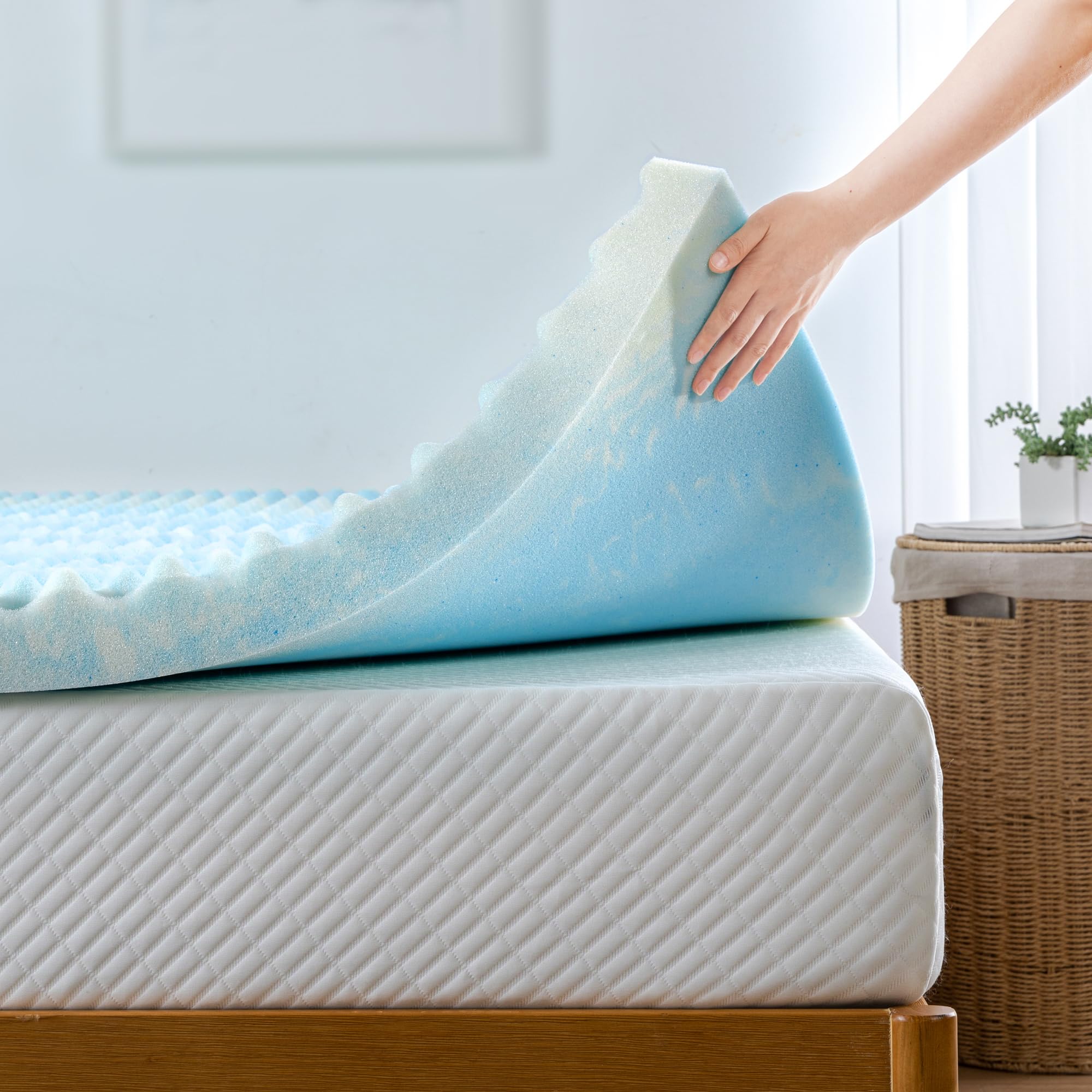 ZINUS 3 Inch Swirl Gel Cooling Memory Foam Mattress Topper, Smaller, More Convenient WonderBox Packaging, Cooling, Airflow Desig