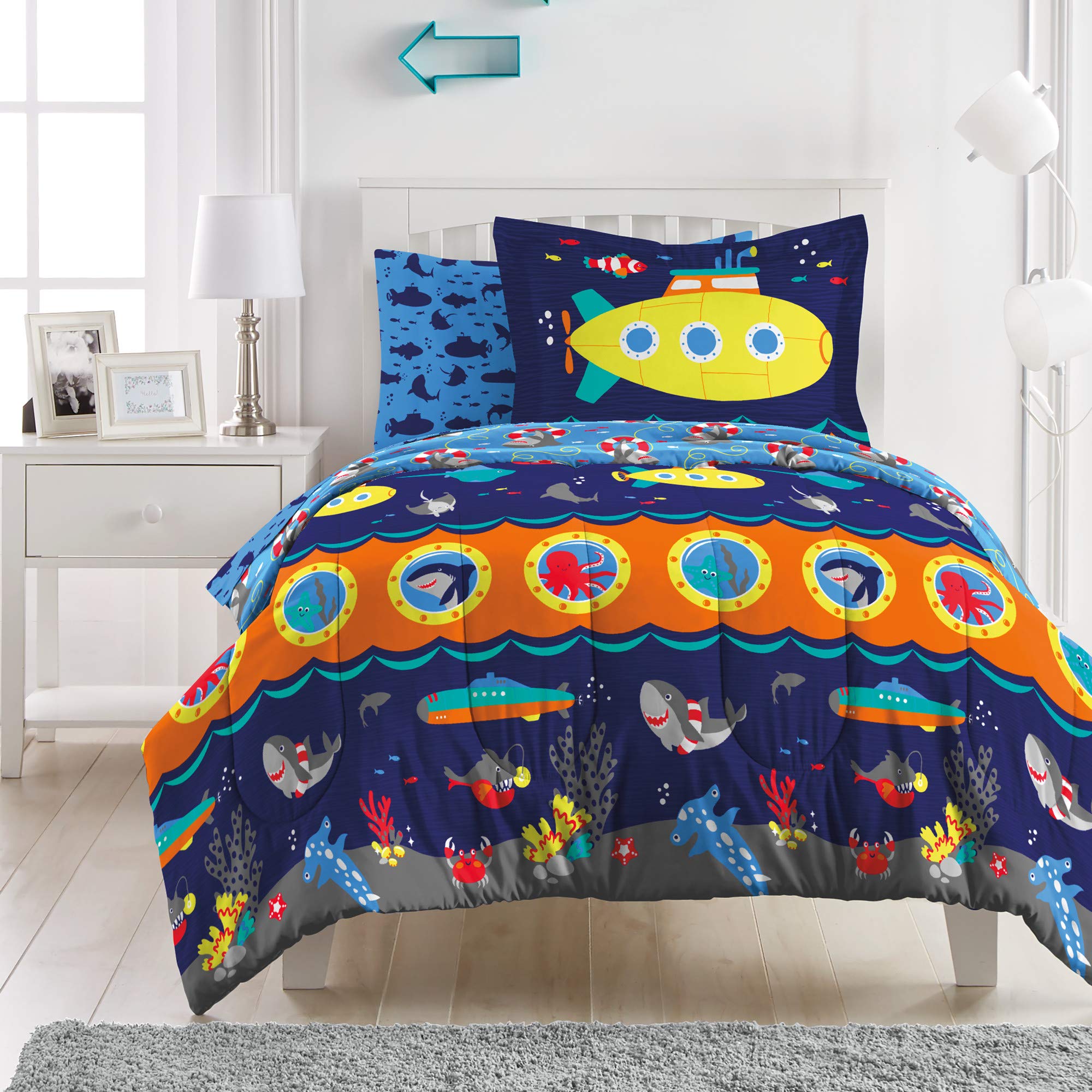 dream FACTORY Kids 7-Piece Complete Set Easy-Wash Super Soft Microfiber Comforter Bedding, Full, Navy Submarine
