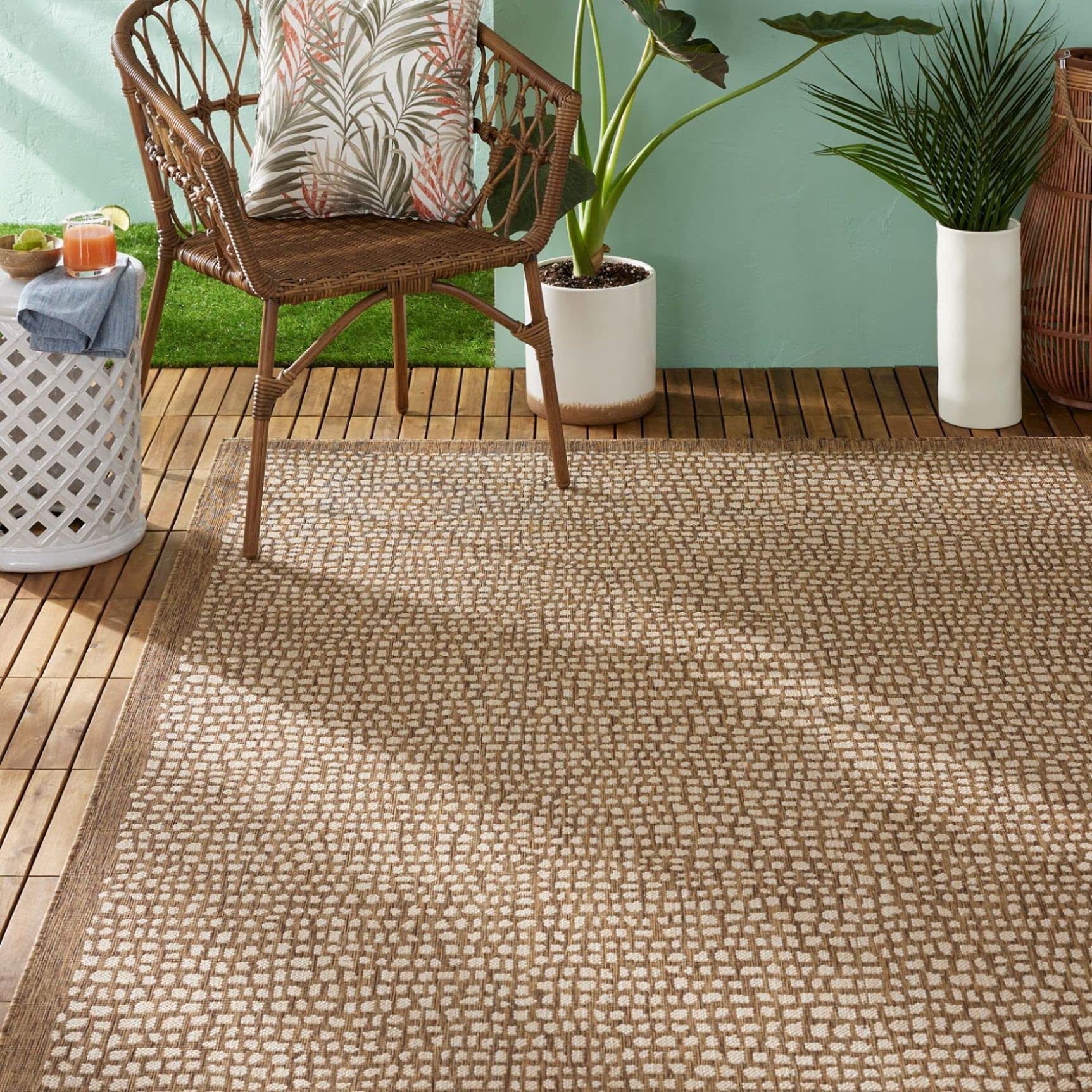 Tommy Bahama Marlin Transitional Indoor/Outdoor Area Rug, Brown, 53x73