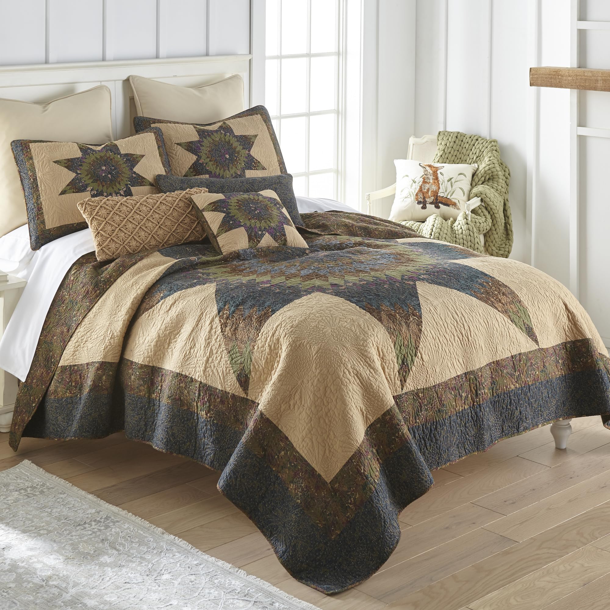 Donna Sharp Full/Queen Bedding Set - 3 Piece - Forest Star Cotton Lodge Quilt Set with Full/Queen Quilt and Two Standard Pillow 