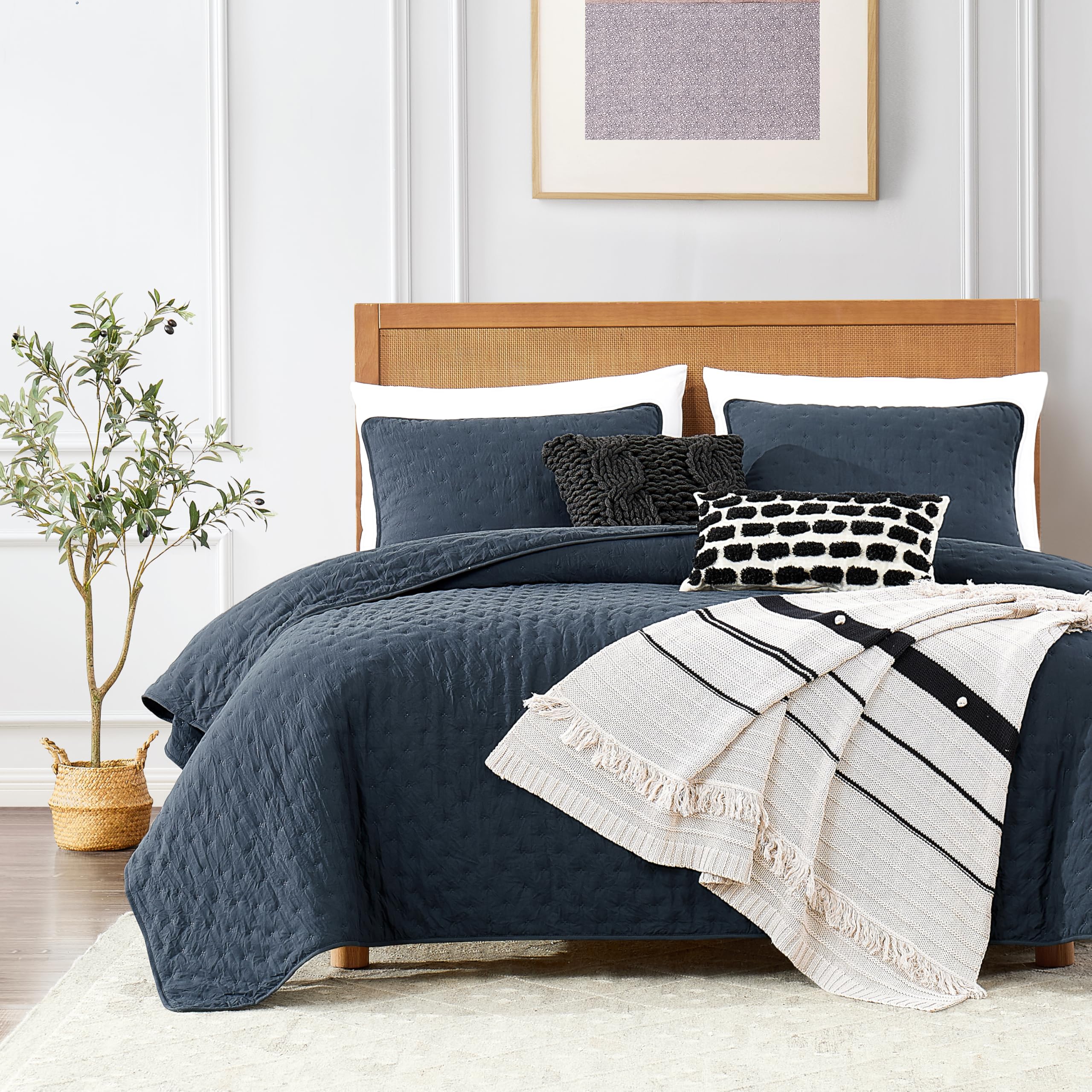ROARINGWILD Navy Blue Queen Size Quilt Bedding Set with Pillow Shams, Lightweight Soft Bedspread Coverlet, Quilted Blanket Thin 