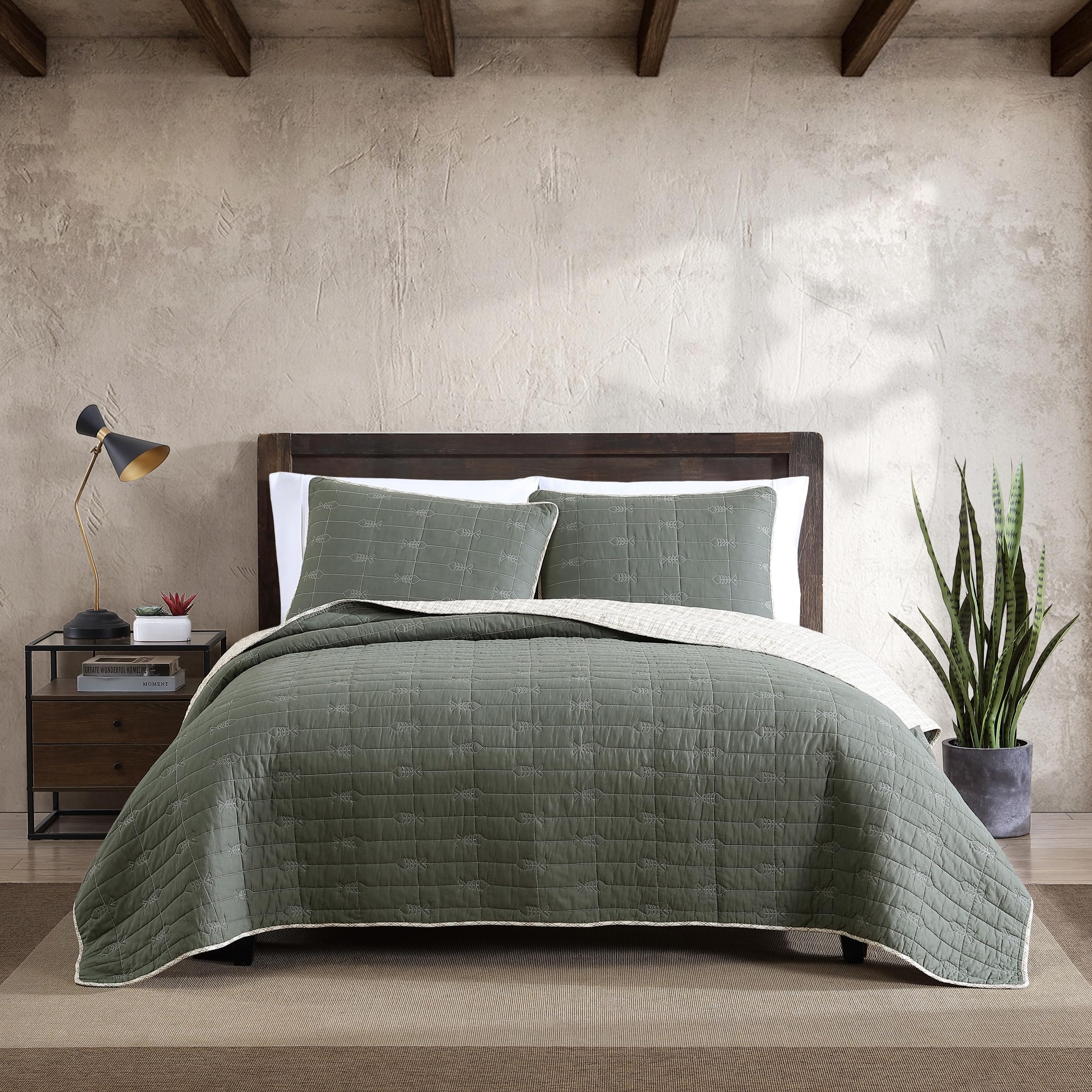 Eddie Bauer - Queen Quilt Set, Reversible Cotton Bedding with Matching Shams, Lightweight Home Decor for All Seasons (Troutdale 
