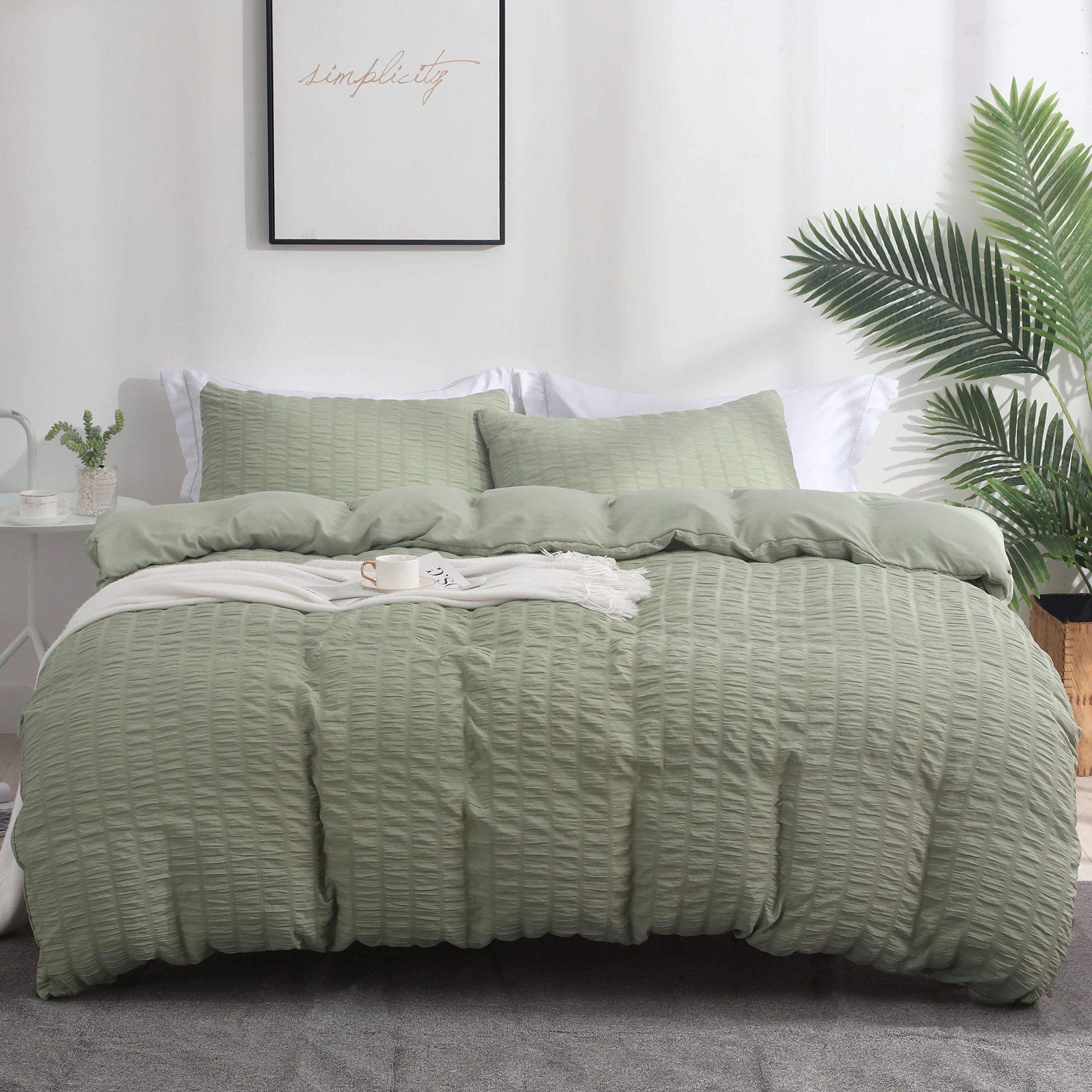 AveLom Green Duvet Cover Queen(90 x 90 inches), 3 Pieces (1 Duvet Cover, 2 Pillow Cases),Seersucker Tripe Soft Washed Microfiber