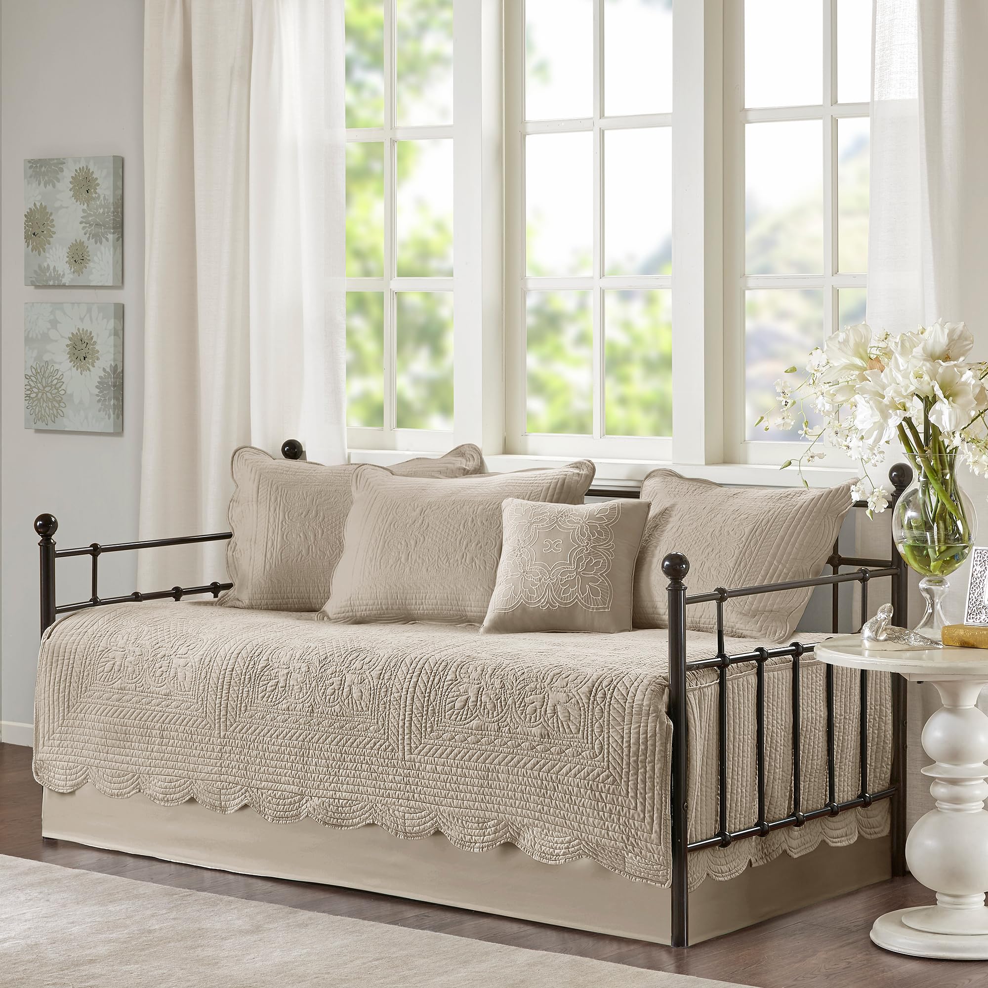 Madison Park Daybed Cover Set Damask Quilted Cover for Daybeds, All Season, Pre-Washed Cotton-Filled Coastal Bedding with Scallo