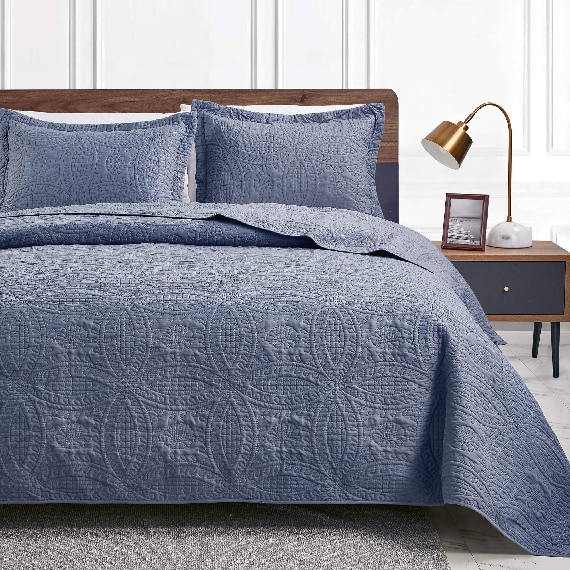 Love s cabin King Size Quilt Set Blue Bedspreads - Soft Bed Summer Quilt Lightweight Bedspread Comforter - Modern Style Coin Pa