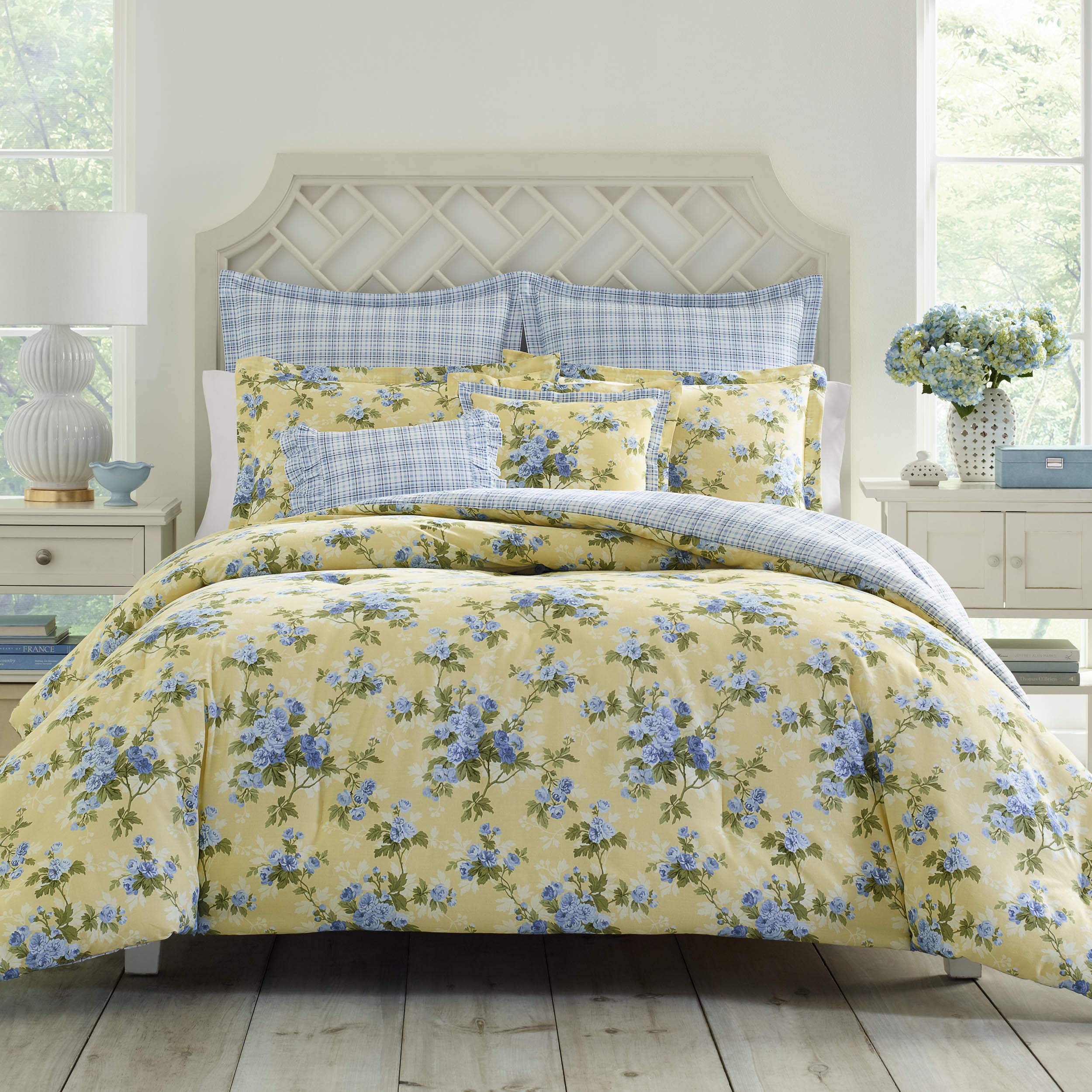 Laura Ashley- King Duvet Cover Set, Reversible Cotton Bedding Set, Includes Matching Sham(s) with Bonus Euro Sham(s) & Throw Pil