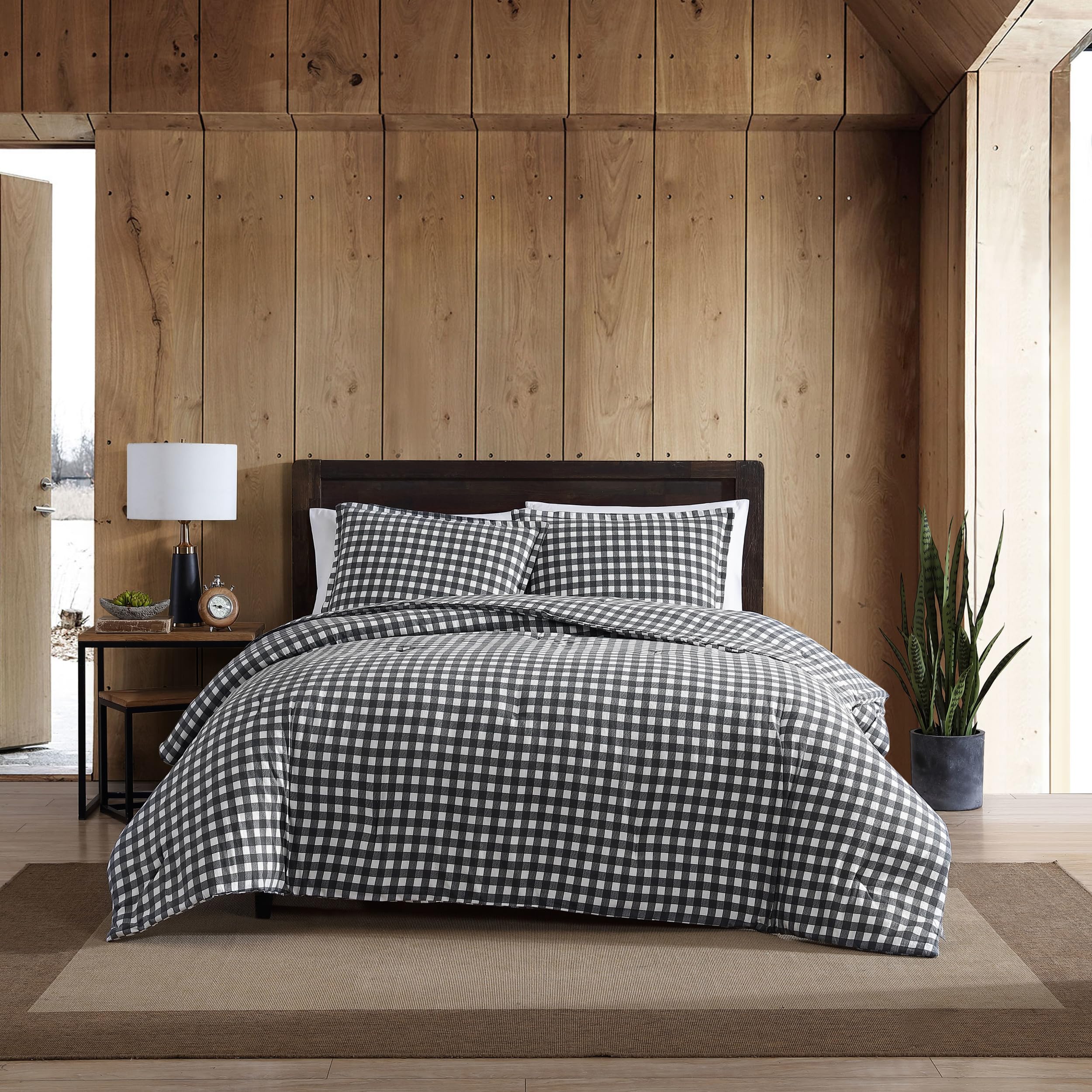 Eddie Bauer - Queen Comforter Set, Reversible Cotton Bedding with Matching Shams, Home Decor for Colder Months (Preston Grey, Qu