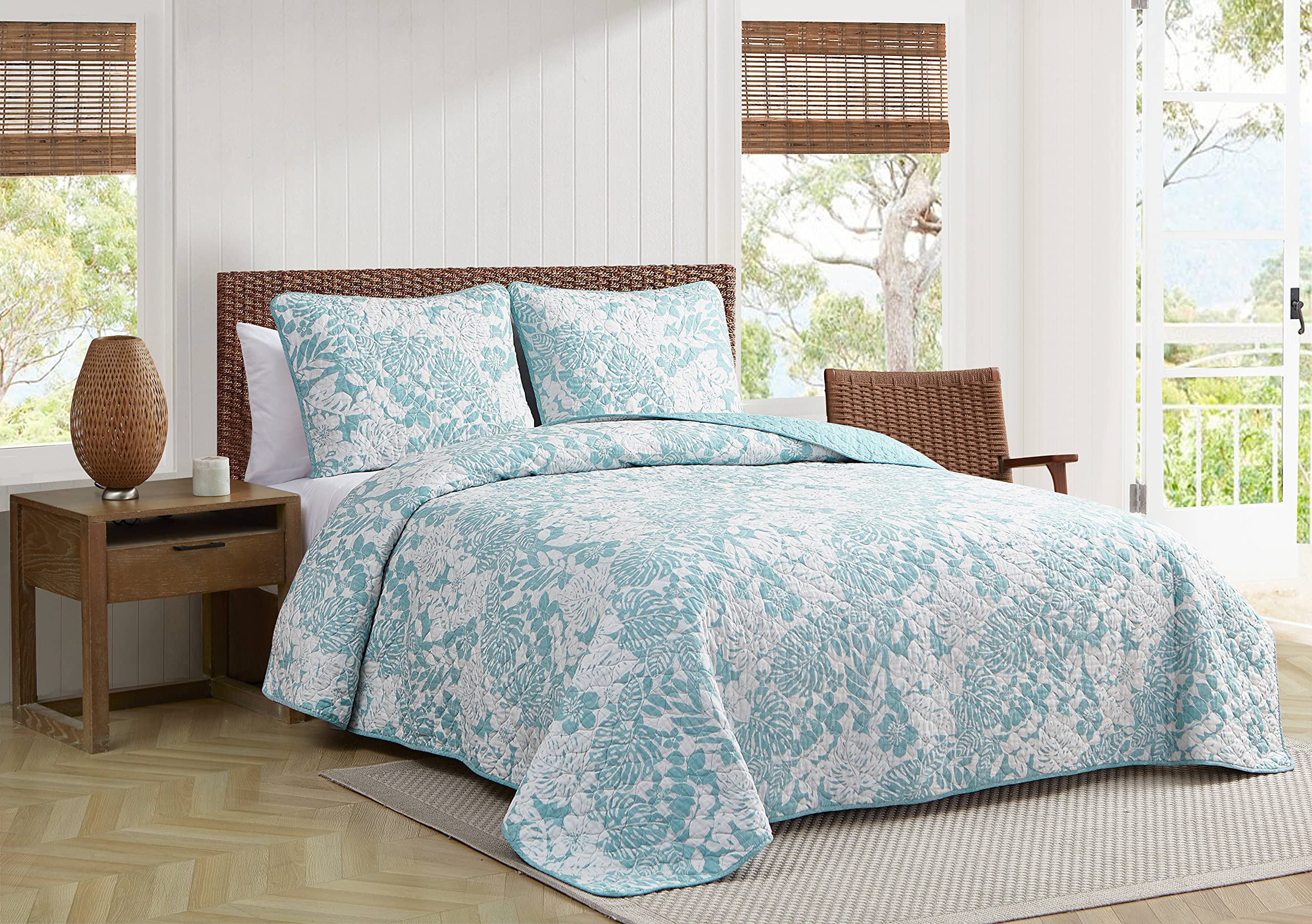 Tommy Bahama - Quilt Set, Reversible Cotton Bedding with Matching Shams, Super Soft Bedding Set (Laguna Beach Aqua, Full/Queen)