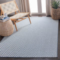 SAFAVIEH Bermuda Collection Accent Rug - 4 x 6, Blue & Creme, Non-Shedding & Easy Care, Machine Washable Indoor/Outdoor & Wash