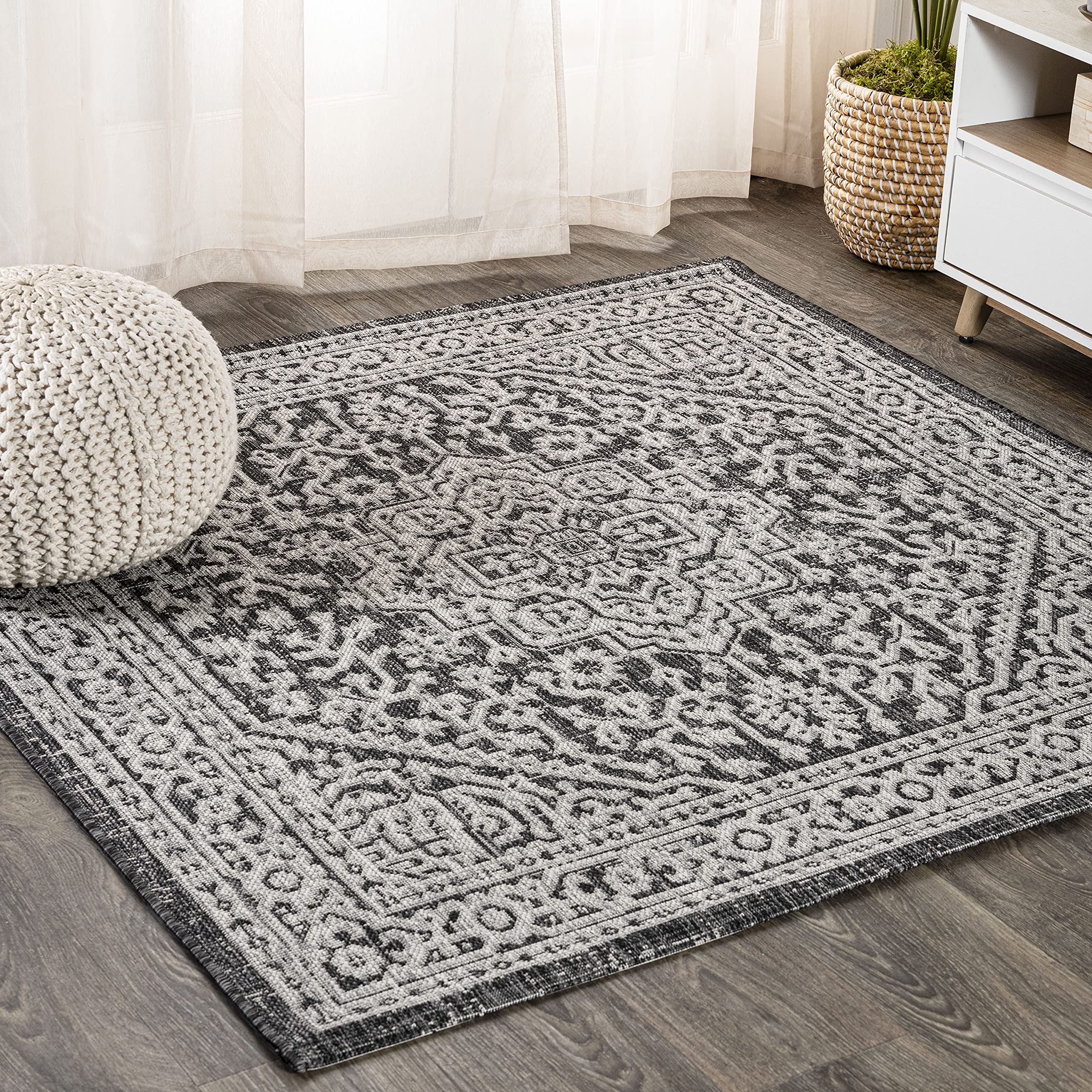 JONATHAN Y Medallion Weave Indoor Outdoor Square Area Rug 5X5 Gray/Black, Sinjuri Textured for Backyard, Patio, Porch, Easy-Clea