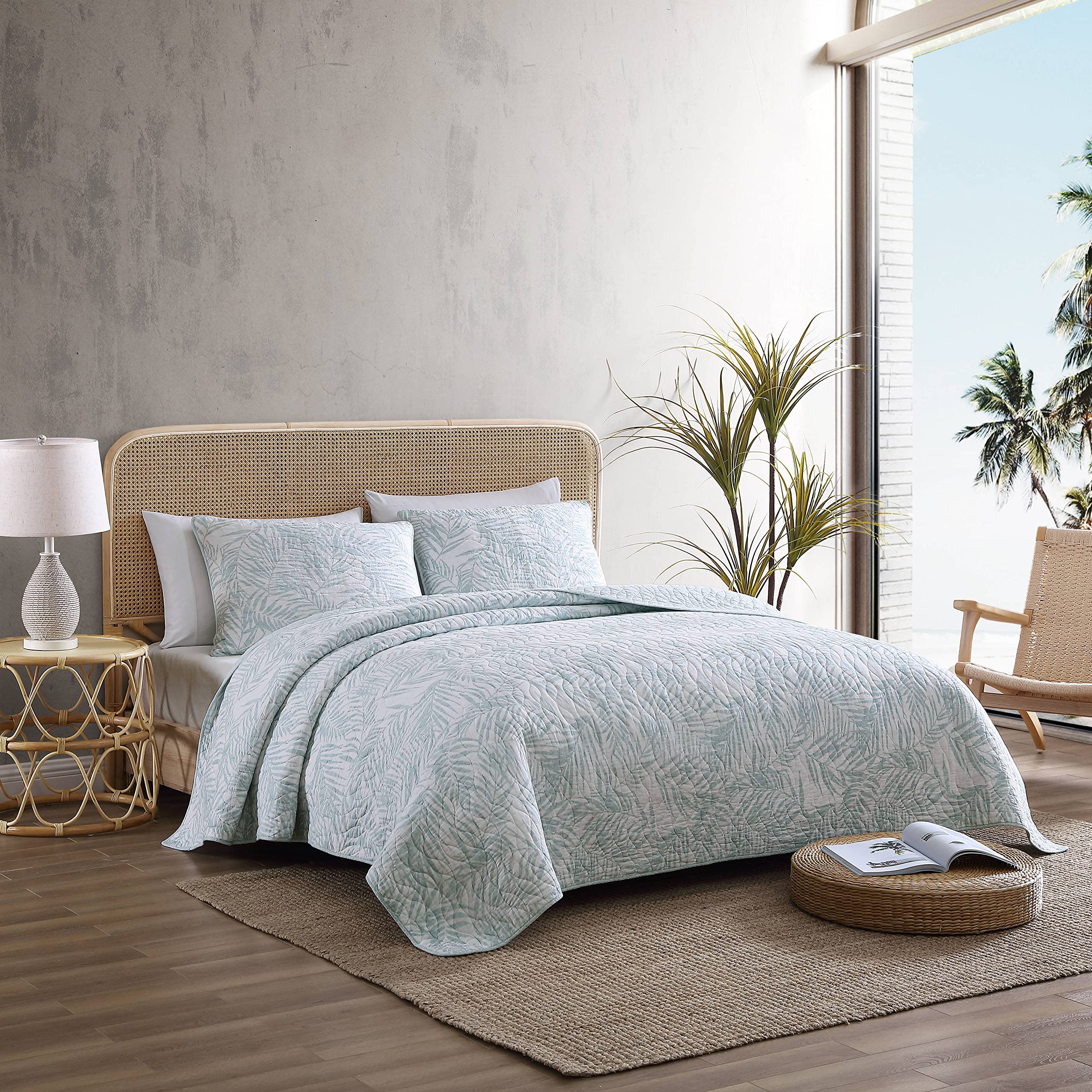 Tommy Bahama - Twin Quilt Set, Reversible Cotton Bedding with Matching Sham, Tropical All Season Home Decor (Palmday Grey, Twin)