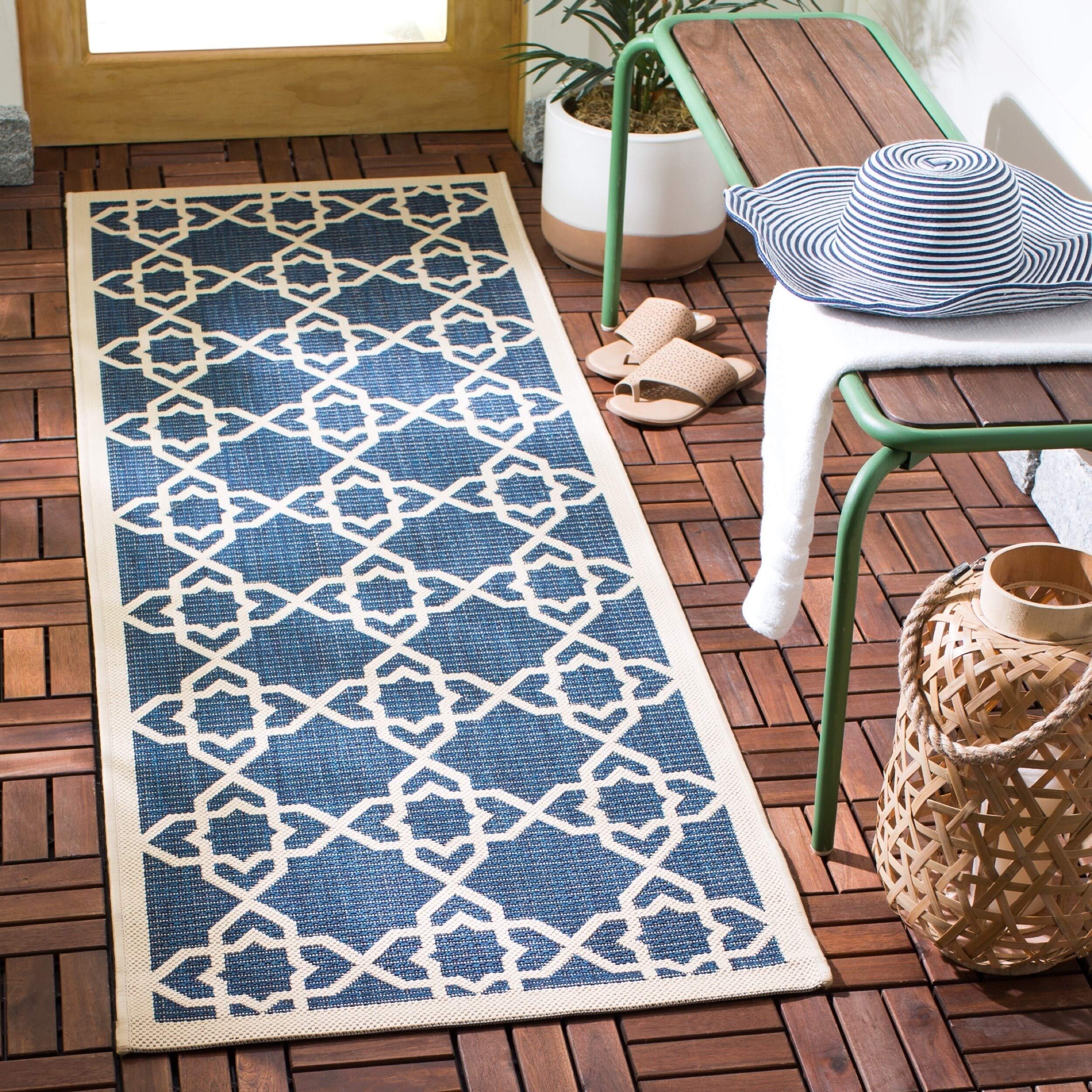 SAFAVIEH Courtyard Collection Runner Rug - 23 x 10, Navy & Beige, Non-Shedding & Easy Care, Indoor/Outdoor & Washable-Ideal fo
