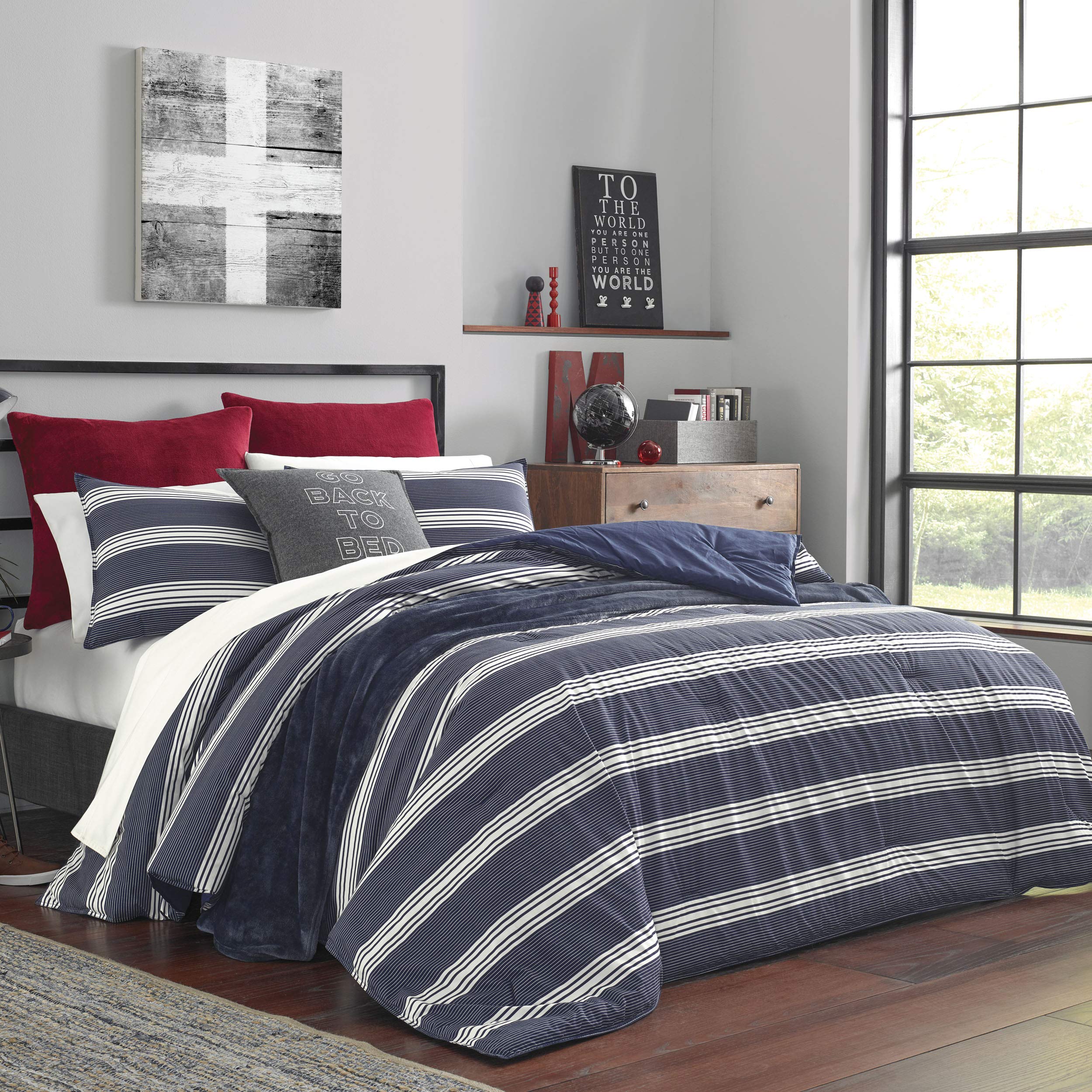 Nautica - King Size Comforter Set, Cotton Reversible Bedding with Matching Shams, Stylish Home Decor (Craver Navy, King)