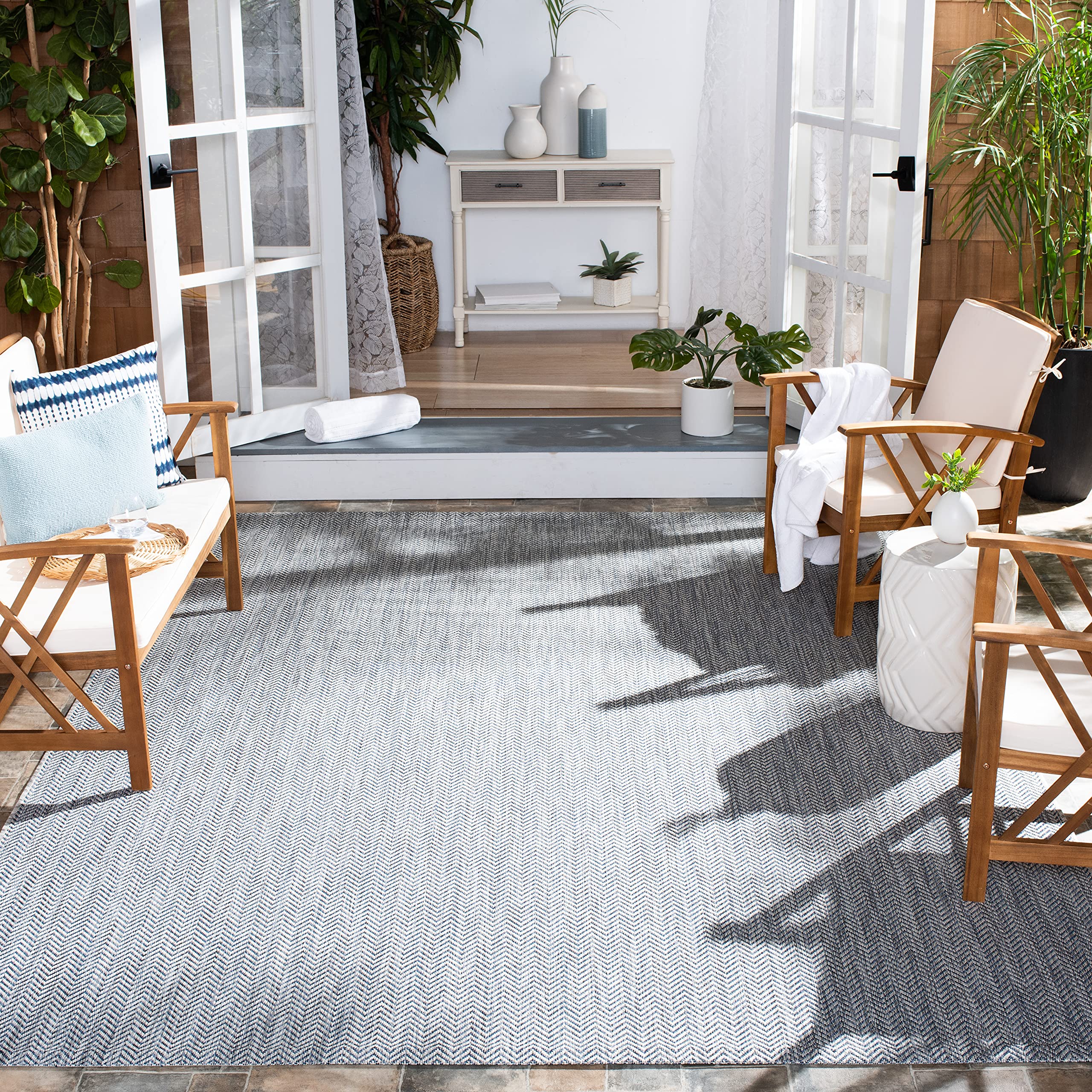 SAFAVIEH Courtyard Collection 8 x 10 Grey/Navy CY8022 Indoor/ Outside Waterproof Easy cleansingPatio Backyard Mudroom Area Mat